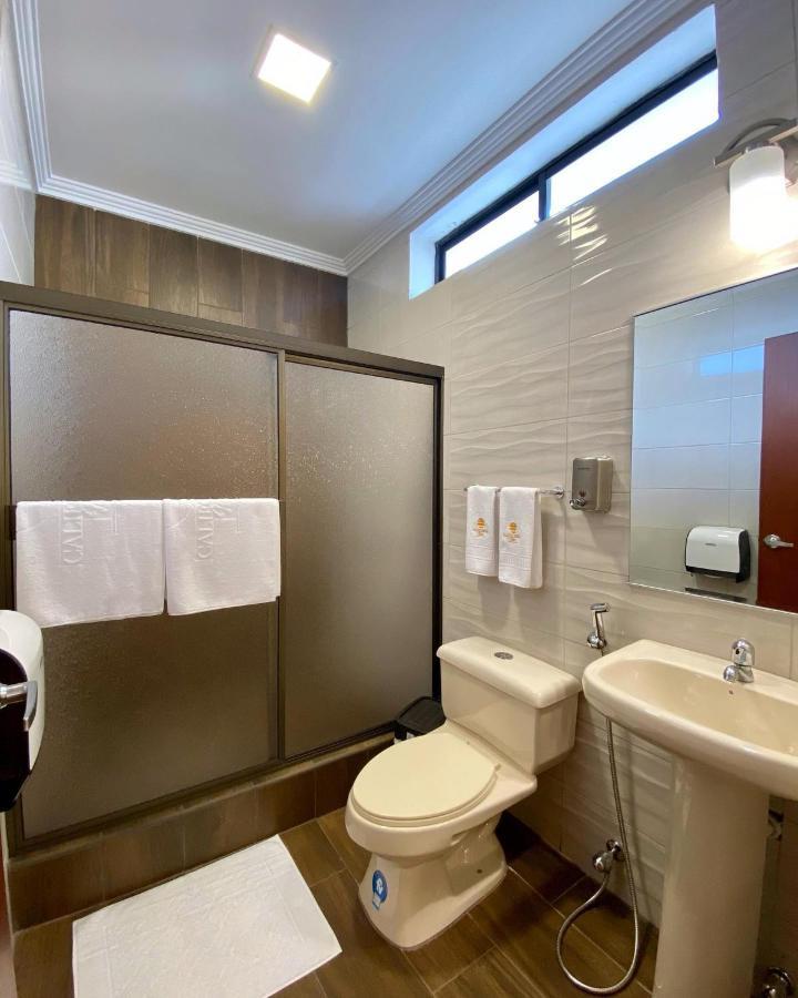 Hostal California Inn 瓜亚基尔 外观 照片